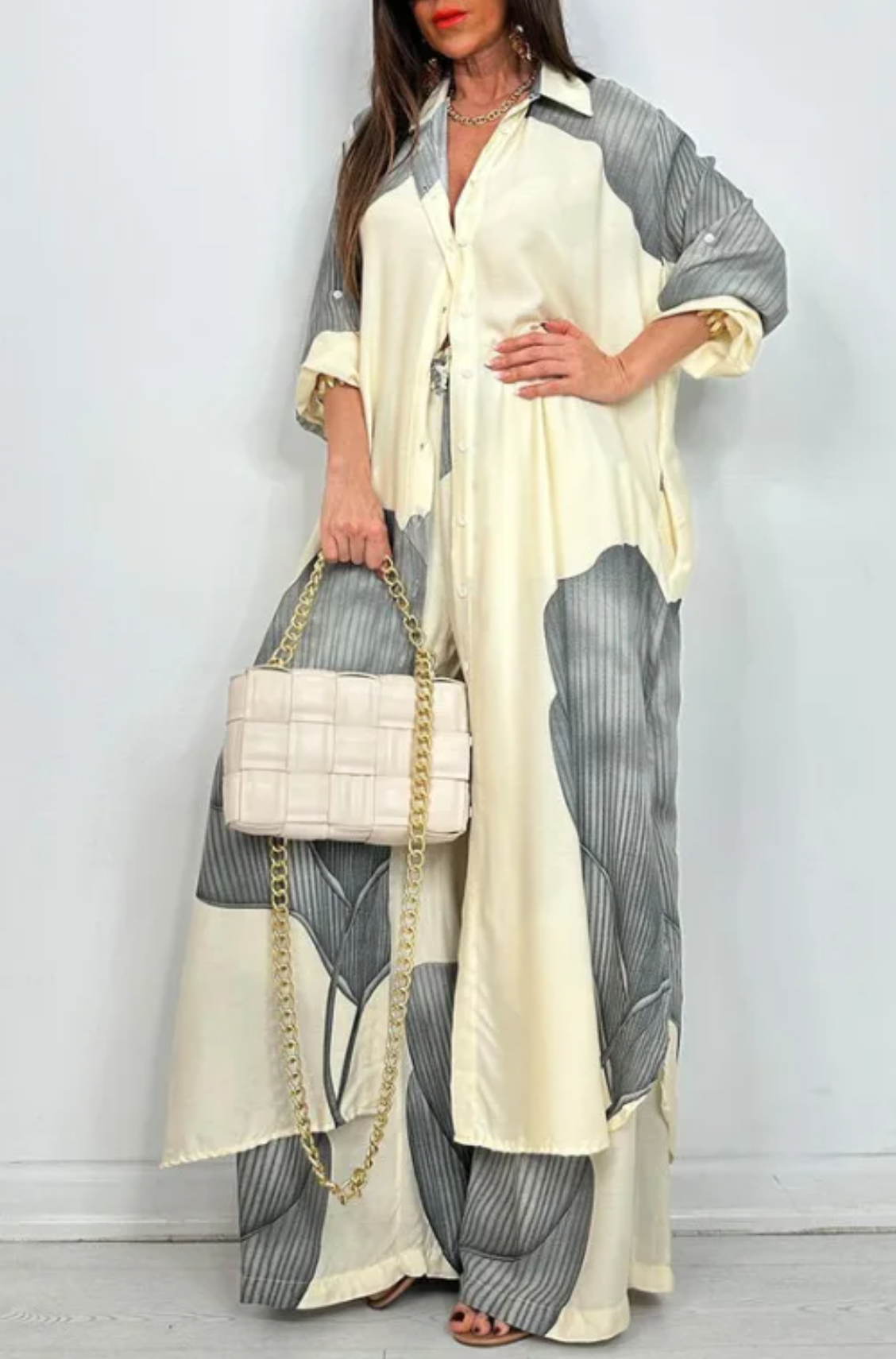 Luna Urbana – Outfit Oversize Donna Moderno