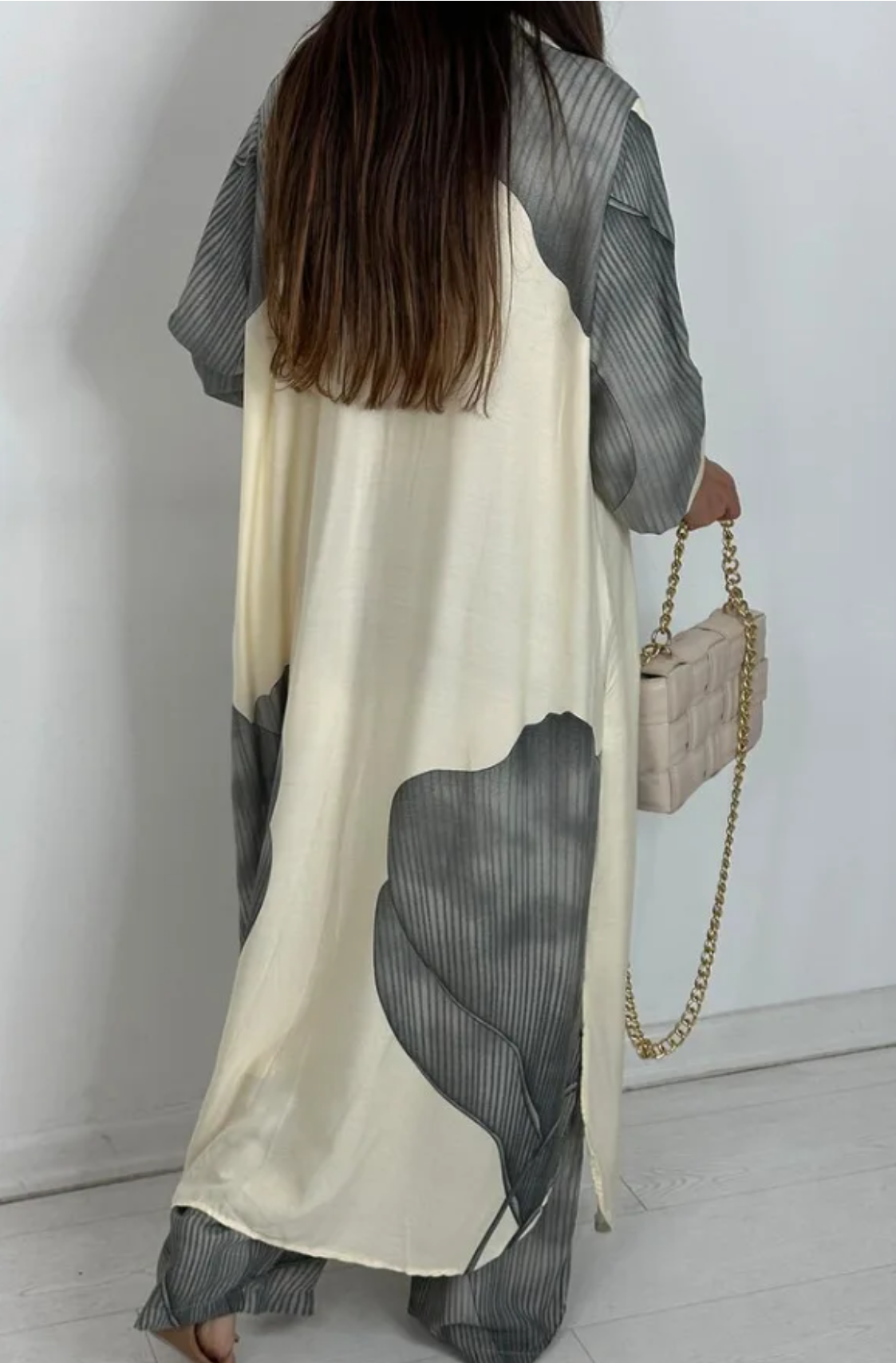 Luna Urbana – Outfit Oversize Donna Moderno